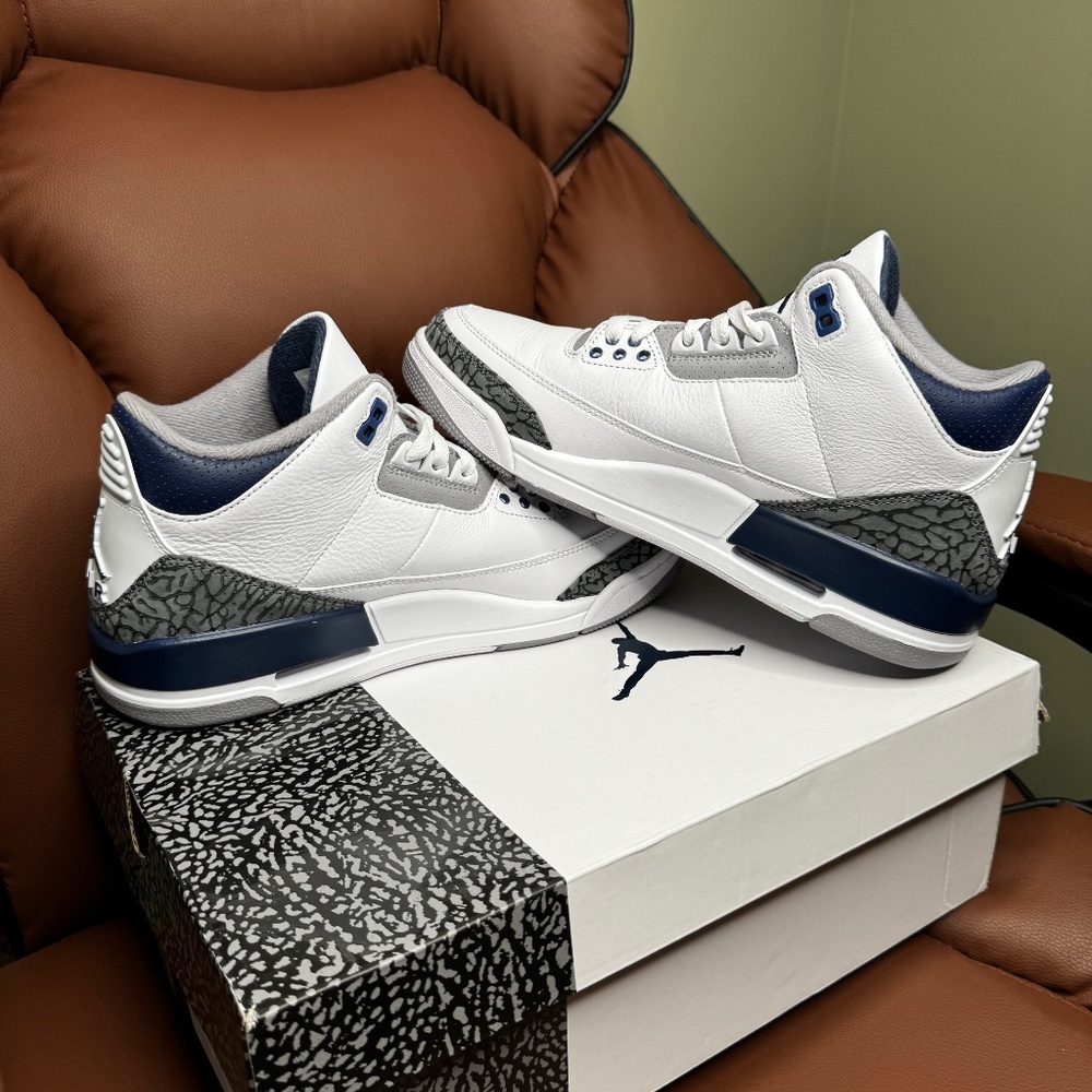 Jordan 3 Midnight Navy